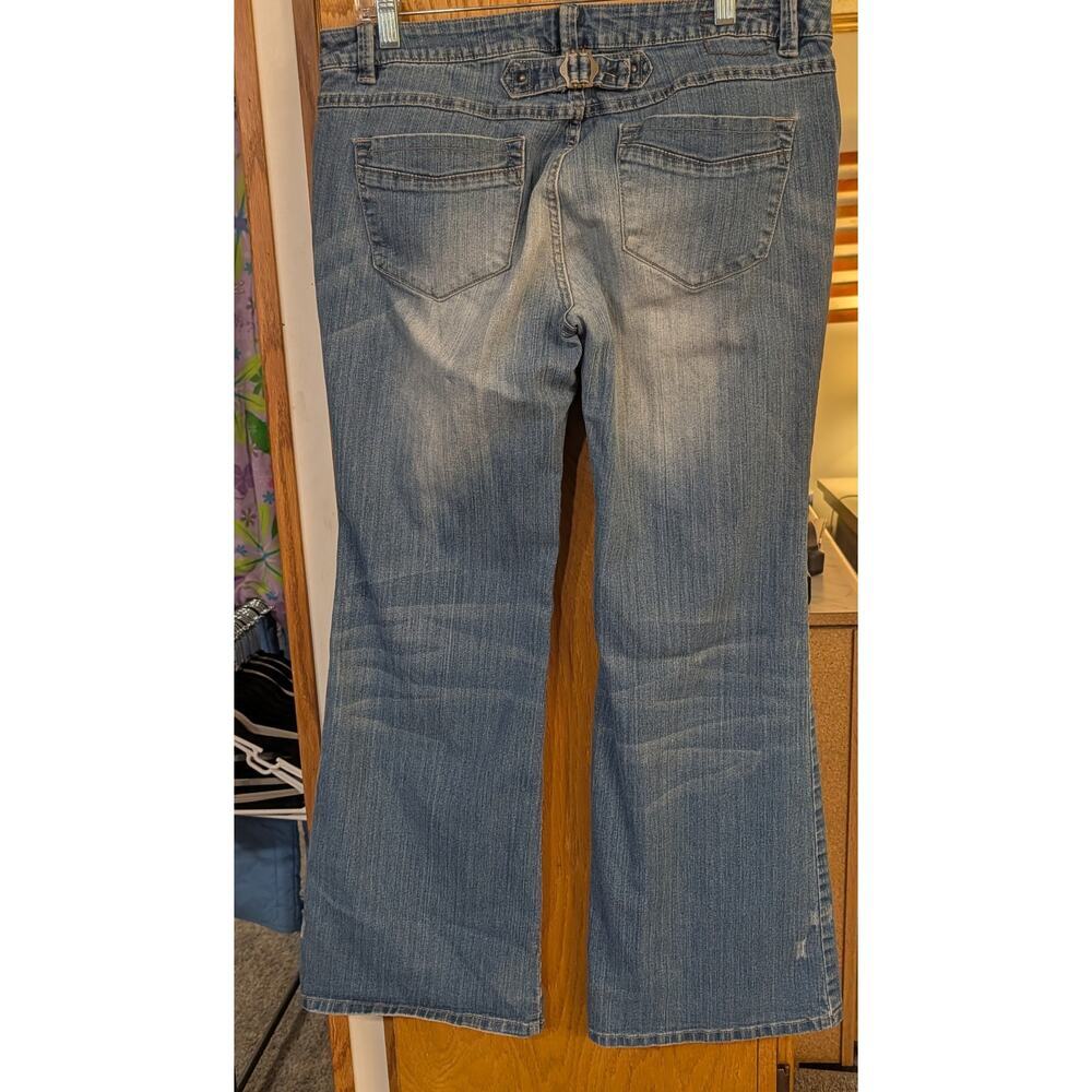 🏖️Women's 12 Route 66 Flare Curvy Fit Jeans - Picture 2 of 4